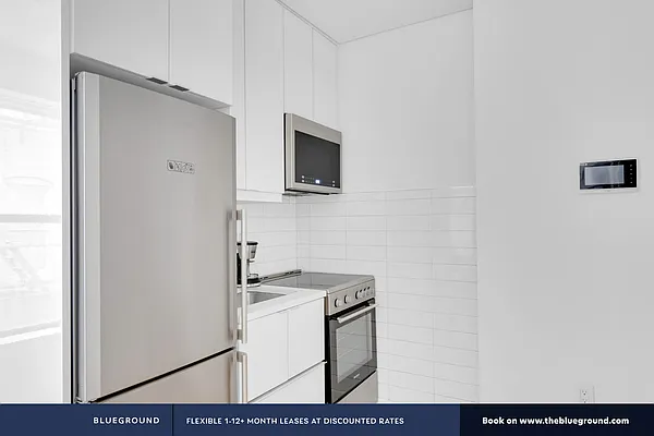 Rented by The Blueground | media 19