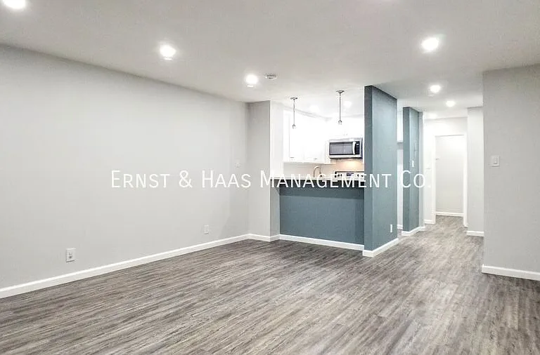 7890 E Spring St #4Q — Photo 4