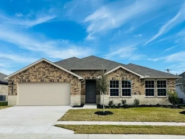 1616 Central Park Dr, Alvarado, TX 76009