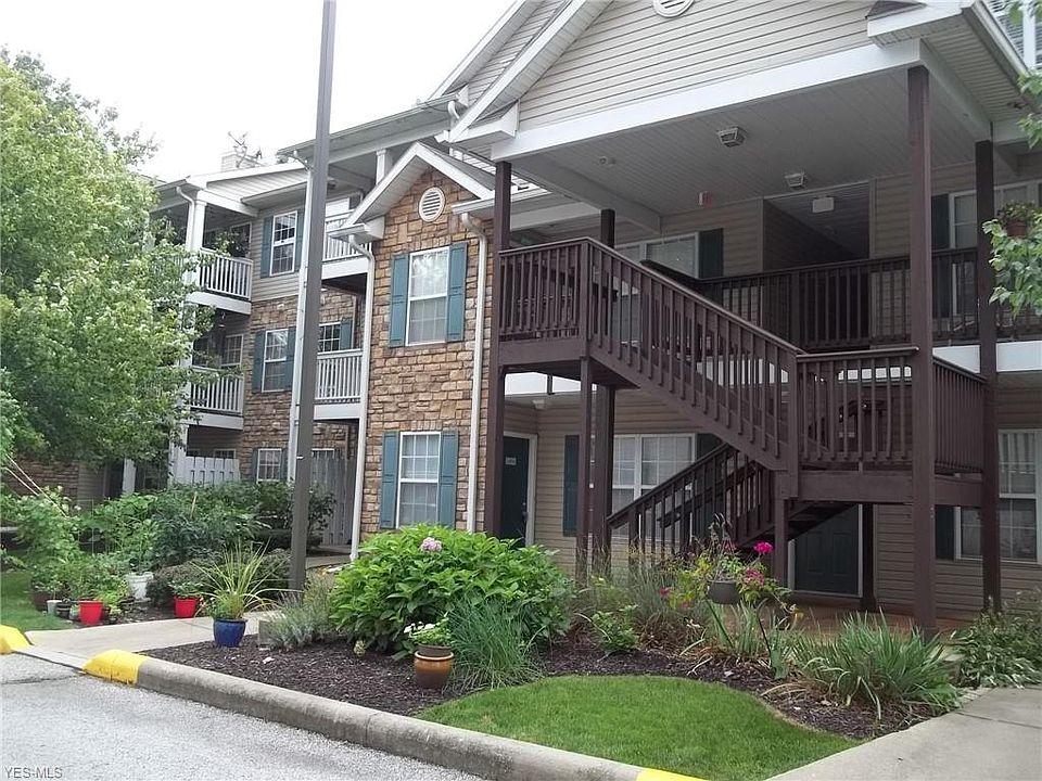 1st image of 14928 Lenox Dr #528