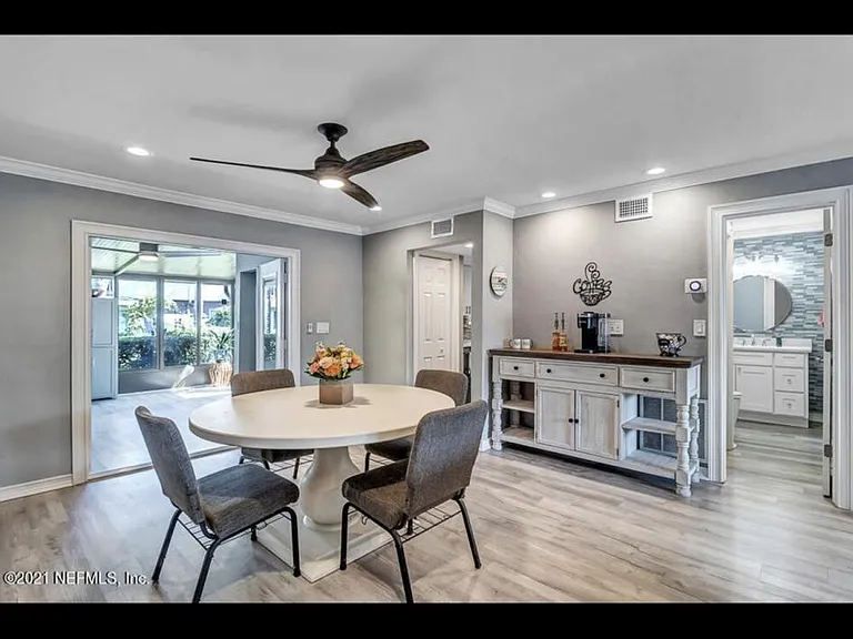 695 A1a N #139 — Photo 10