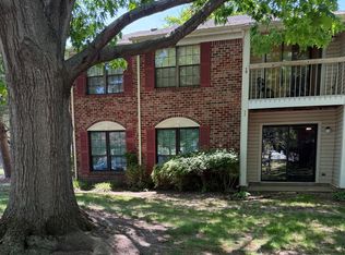 11 Crabapple Ln, Franklin Park, NJ 08823