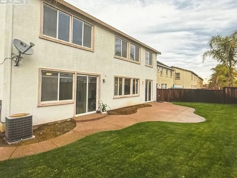 5142 Fern Ridge Cir — Photo 15