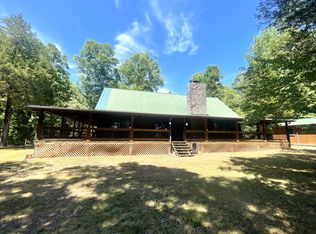 601 Whitaker Bend Rd, Linden, TN 37096