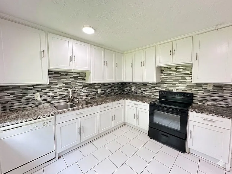3507 Goodhope St — Photo 5