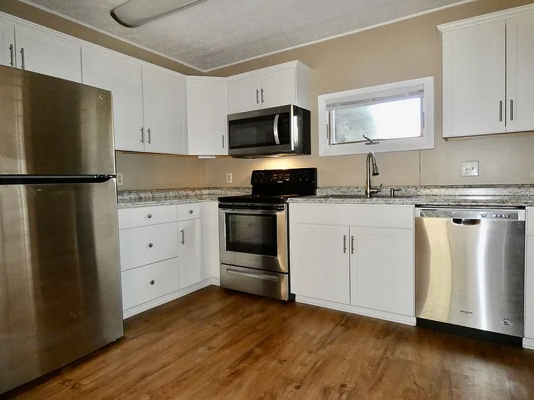 105 S Main St #5 — Photo 7