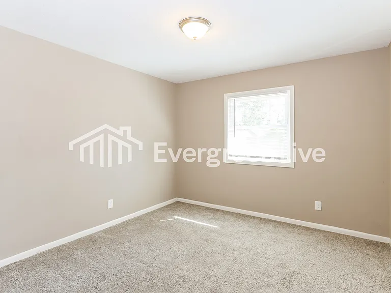 3357 Wedgewood Dr — Photo 11