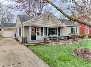 734 N Lincoln Ave, Geneva, IL 60134