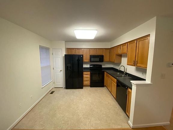 5th image of 7039 Sauvage Ln