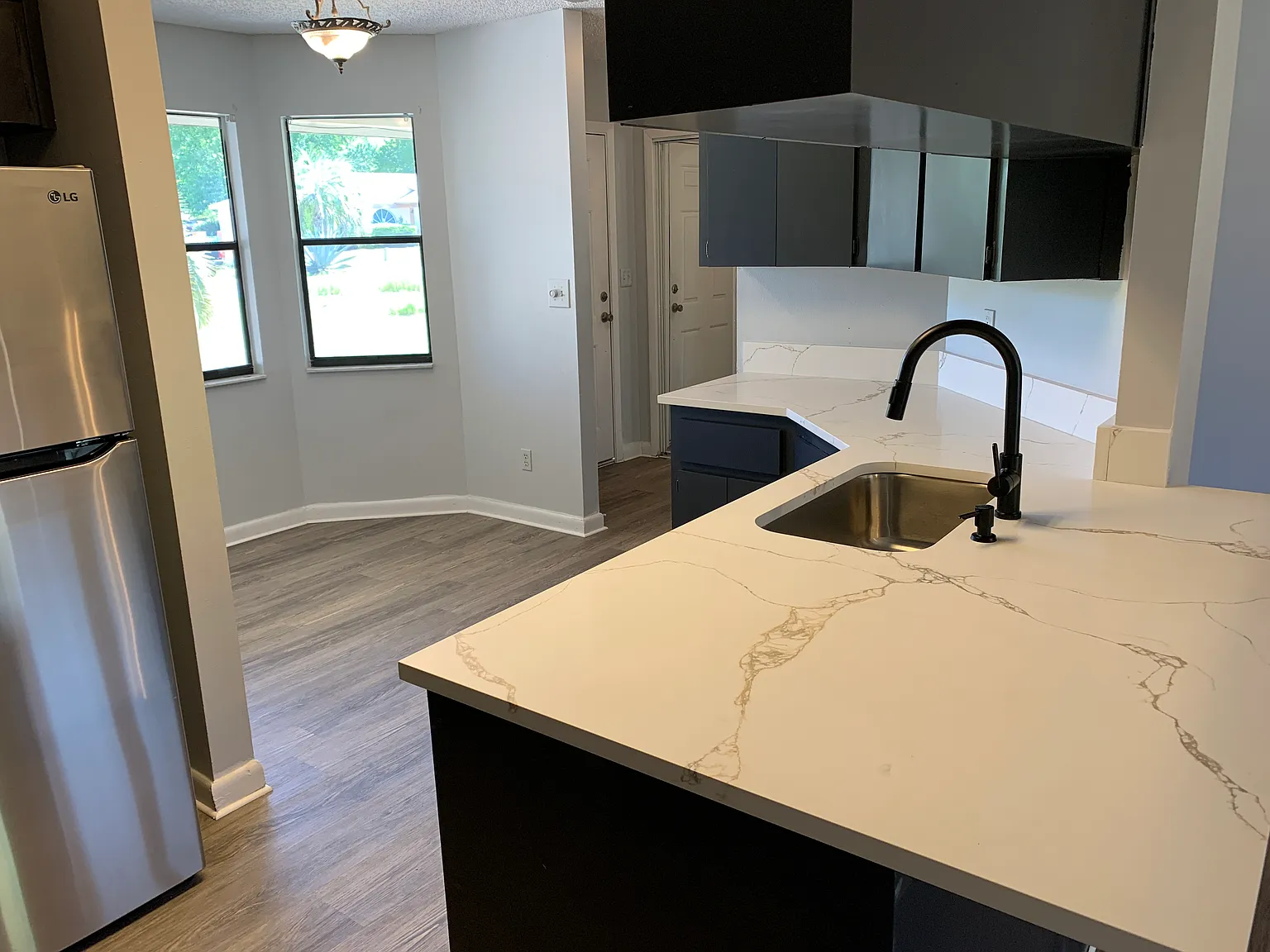 2 bed, 1256 sqft, $1,695 — Photo 2