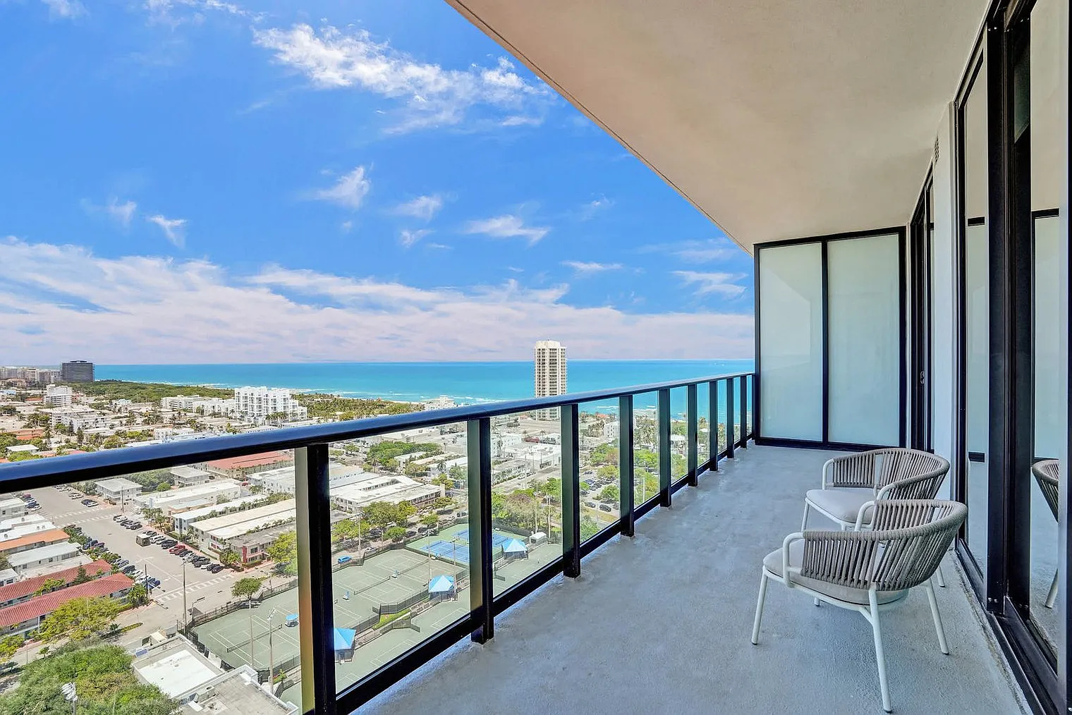 2 bed, 1.0 bath, $7,487 — Photo 3