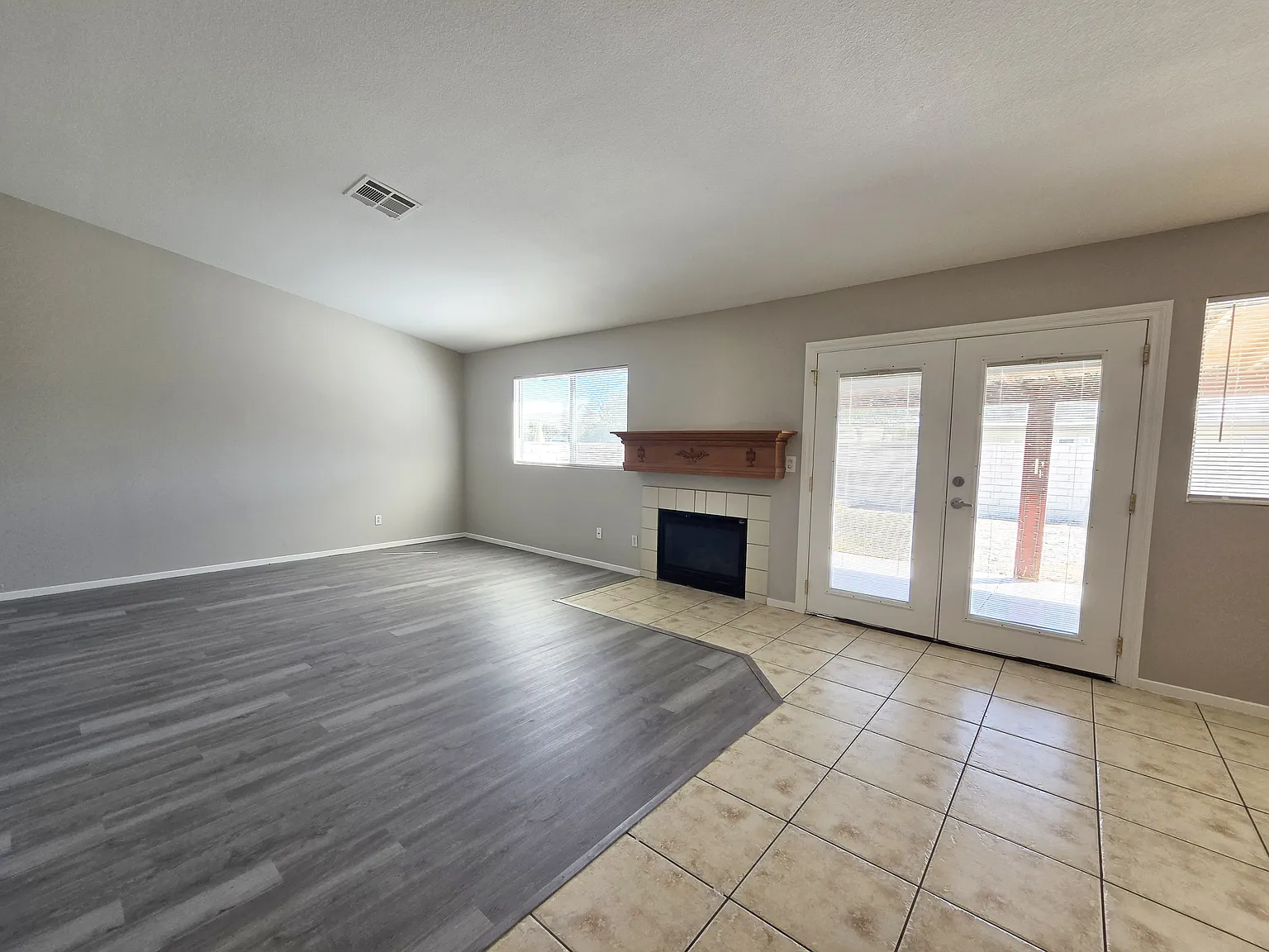 3 bed, 1304 sqft, $1,895 — Photo 3