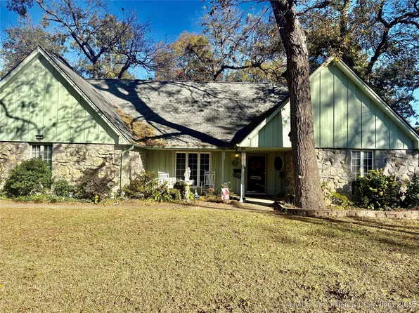 1909 E 52nd St S, Tulsa, OK 74105