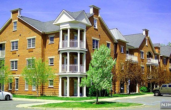 3rd image of 1211 Tenakill Park Dr W #1211