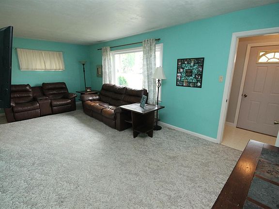 3rd image of 217 McKinley St