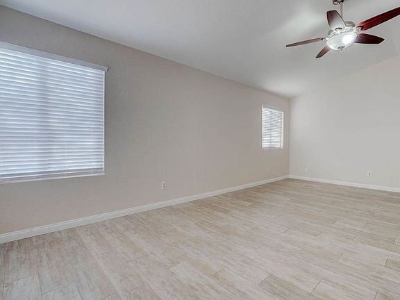 2nd image of 4417 Norte Cir
