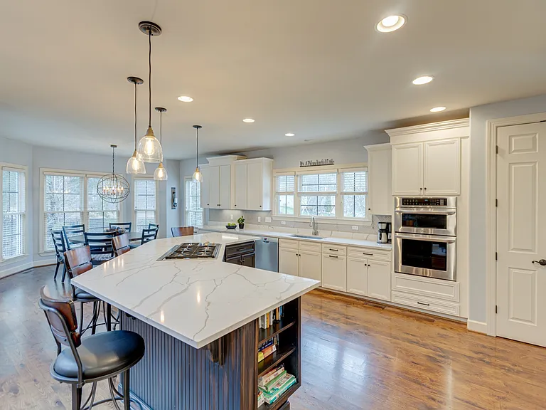 219 King Arthur Cir — Photo 12