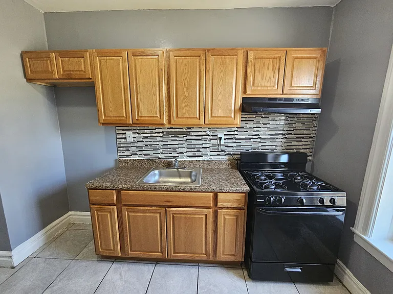 160 Grumman Ave #207 — Photo 7