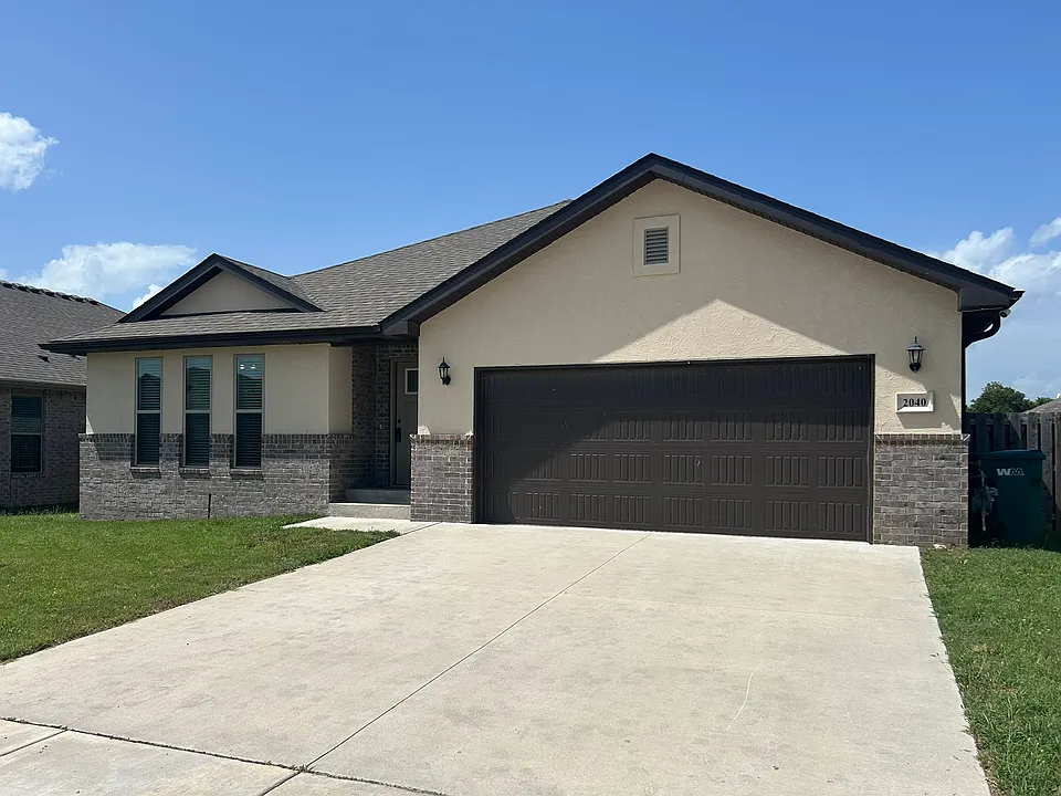 2040 Periwinkle Pl
