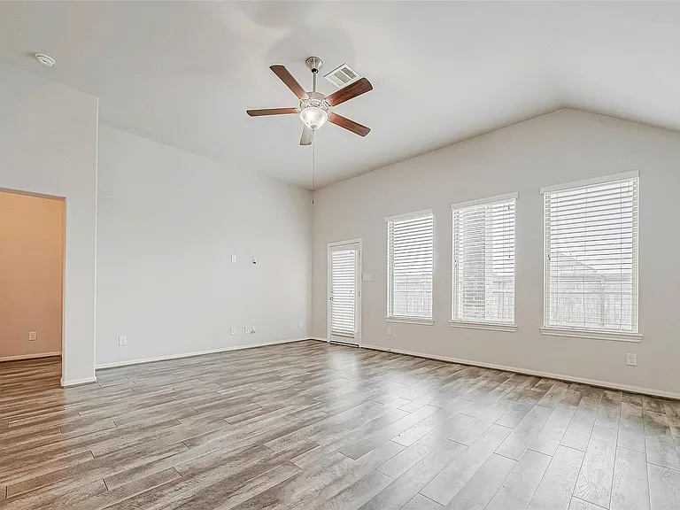 31118 Gulf Cypress Ln — Photo 12