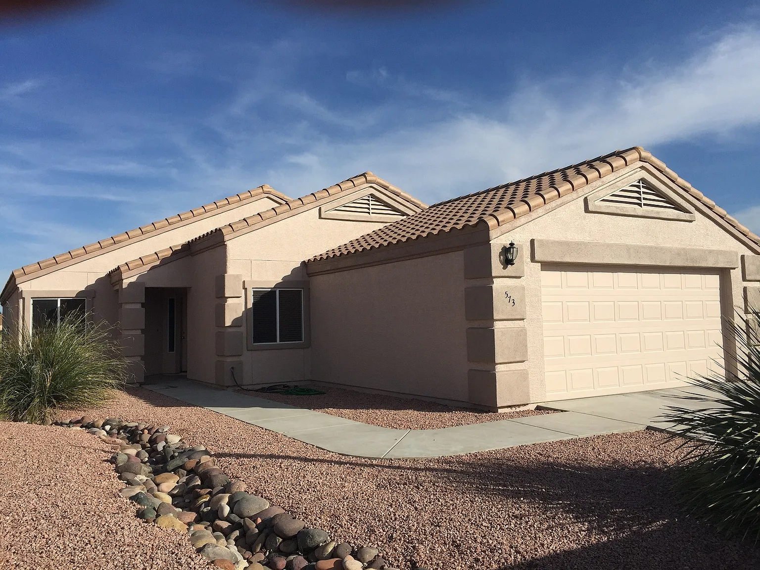 573 S Santa Fe Trl — Photo 1