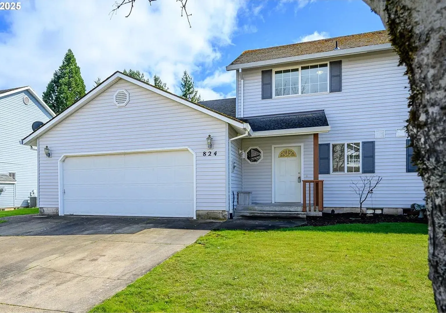 Nice 3 Bedroom, 2 Bath Townhome in McMinnville — Photo 1