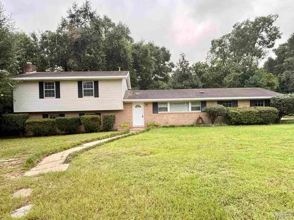 6384 Confederate Dr, Pensacola, FL 32503
