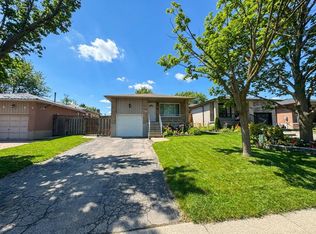 358 Templemead Dr, Hamilton, ON L8W 3G3