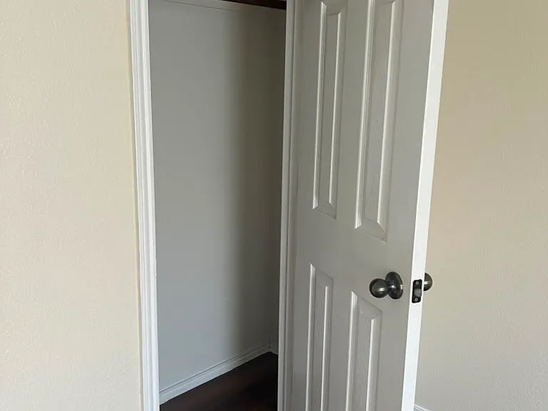 5716 Sapphire Pool Trl — Photo 26