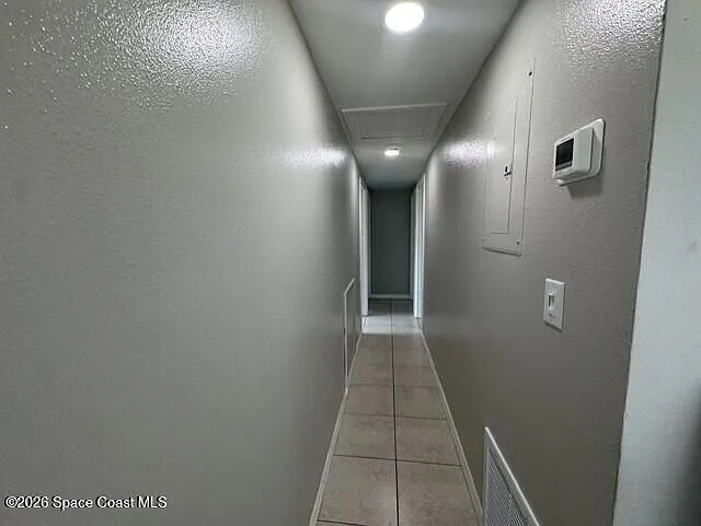 1841 Baldwin St — Photo 10