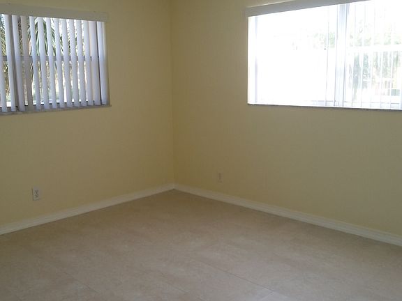 3rd image of 8020 Fairview Drive # 201 Fl 2nd