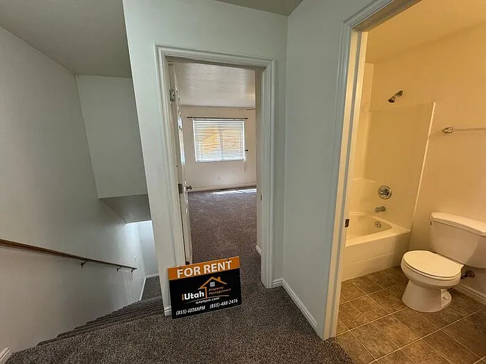 298 E 2350 N — Photo 19