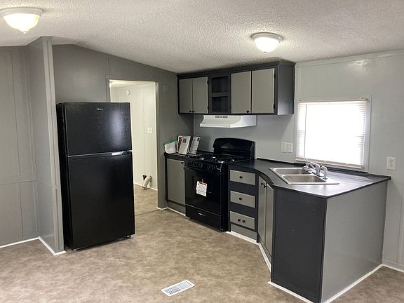 5th image of 417 Dorset Ln