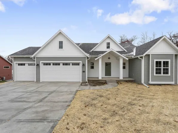 180 Mariahwynn Terrace, Lodi, WI 53555