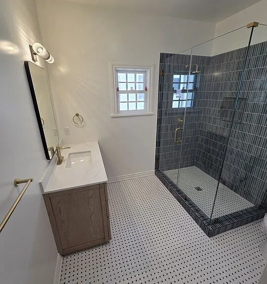 351 S Detroit St #4 — Photo 11