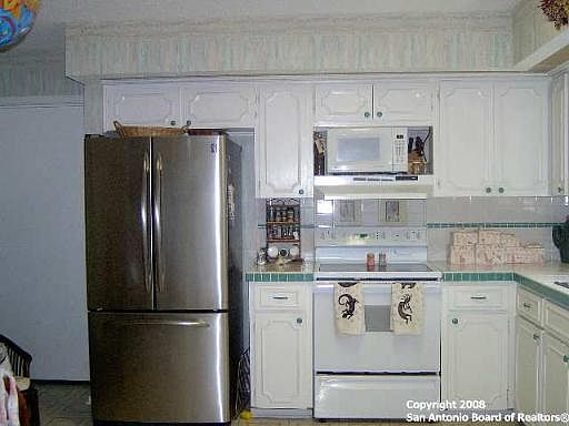 5th image of 13710 NORLAND DR
