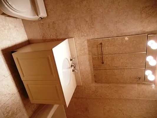 Rented by Goldfarb Properties | media 7