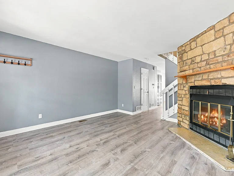 8186 S Fillmore Way — Photo 9
