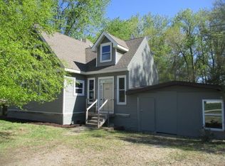 2428 Greening Rd, McHenry, IL 60050