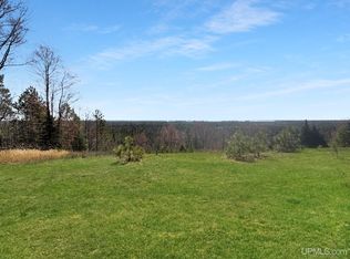 Breezy R22 Ln, Rapid River, MI 49878