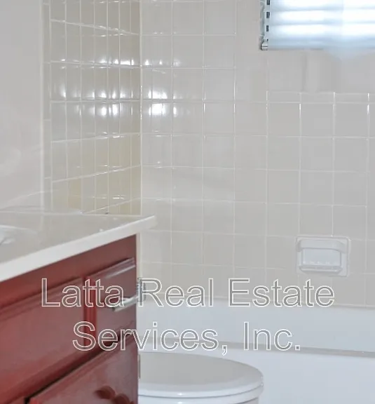 2916 SW Jackson St — Photo 13