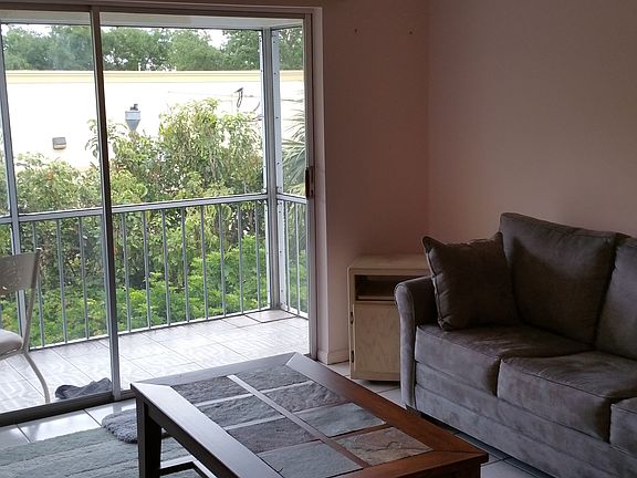3rd image of 2161 NE 68th St APT 328