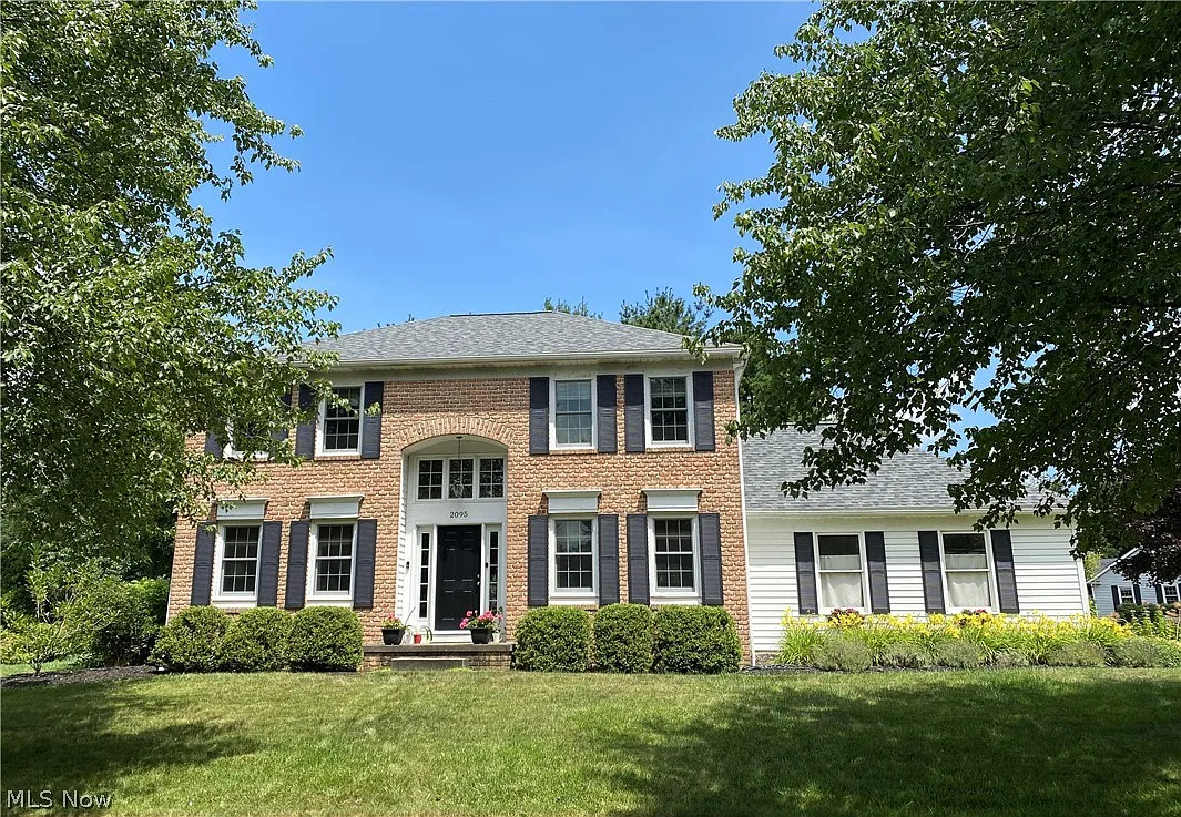 2095 Sand Run Knolls Dr photo 1