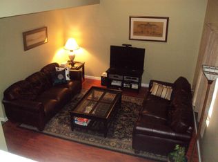 30 Hunters Crossing Dr, Coventry, RI 02816