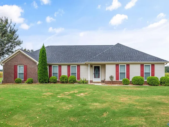 104 Willhollow Ct, Harvest, AL 35749
