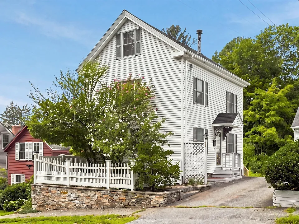 58 Morton St