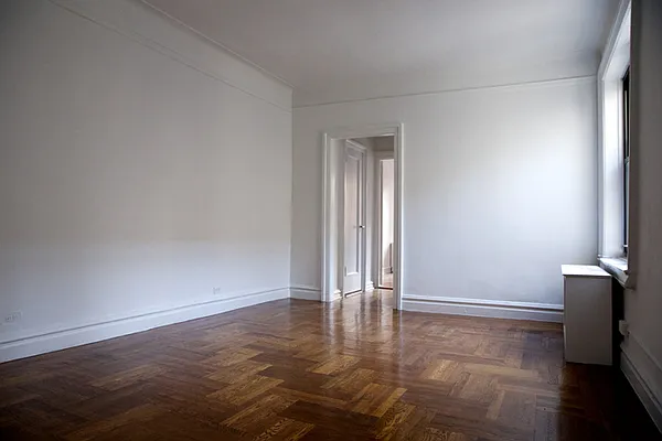 Sold by NextStopNY | media 1