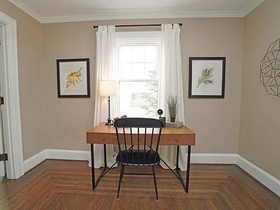 3rd image of 1128 Inglenook Pl