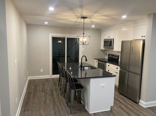 572 S Dove Rd APT A, Morrisville, PA 19067