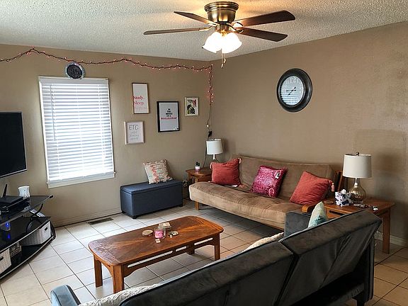 Living room view from front 